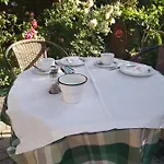 Fruehstueckspension Helmhof Penzion 2*