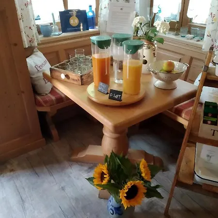 Fruehstueckspension Helmhof 2* Salzburg