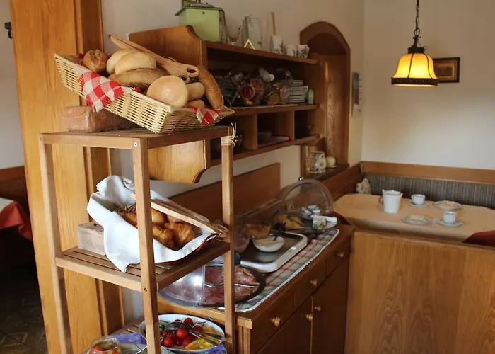 Fruehstueckspension Helmhof Penzion 2*