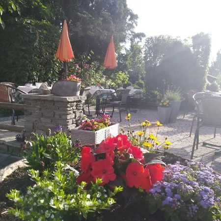 Fruehstueckspension Helmhof Penzion 2*