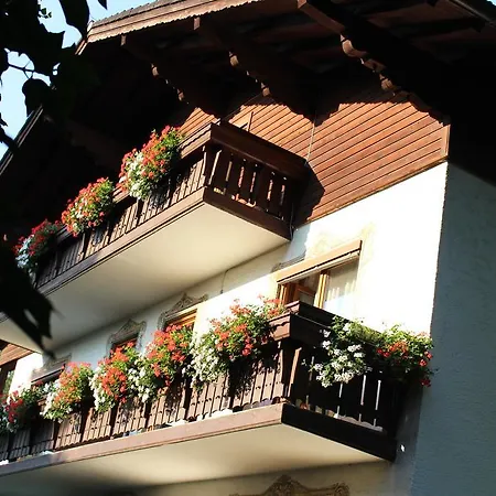 Penzion Fruehstueckspension Helmhof