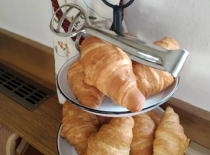 Fruehstueckspension Helmhof 2*