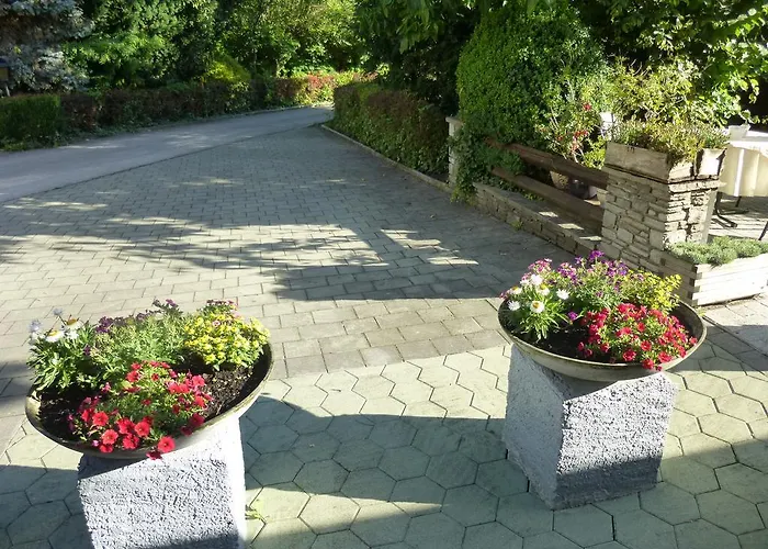 Fruehstueckspension Helmhof Guest house