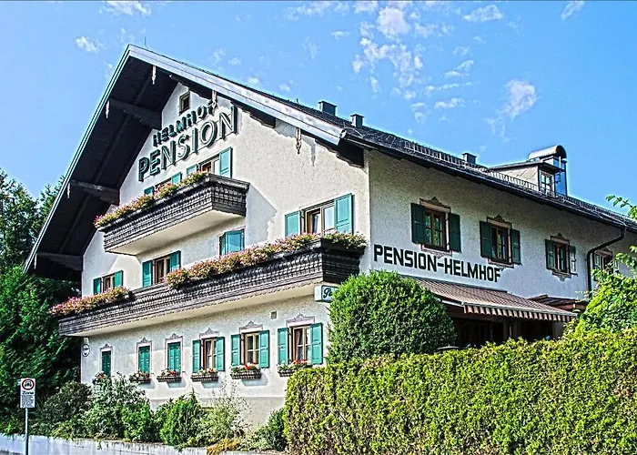 Guest house Fruehstueckspension Helmhof 2*